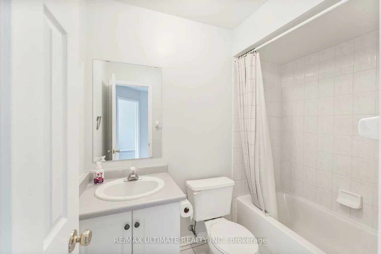 36, Bowler, Bayview Wellington, Aurora