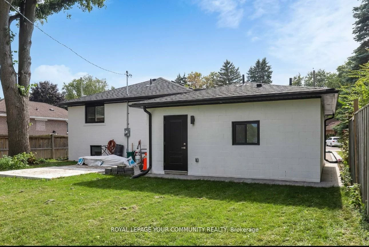 12, Kemano, Aurora Heights, Aurora