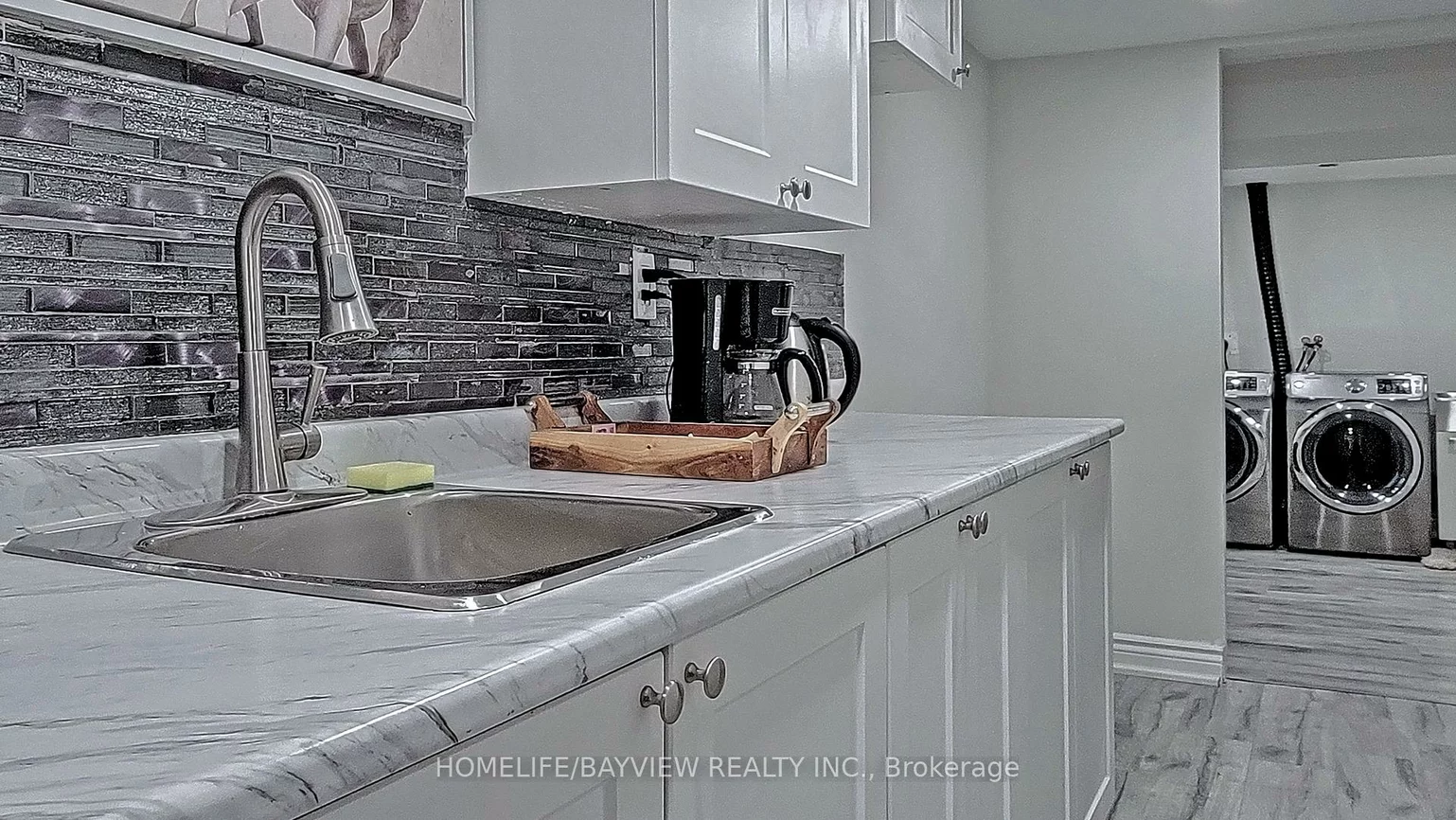 27, Hill, Hills of St Andrew, Aurora