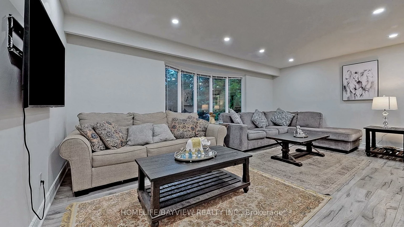 27, Hill, Hills of St Andrew, Aurora