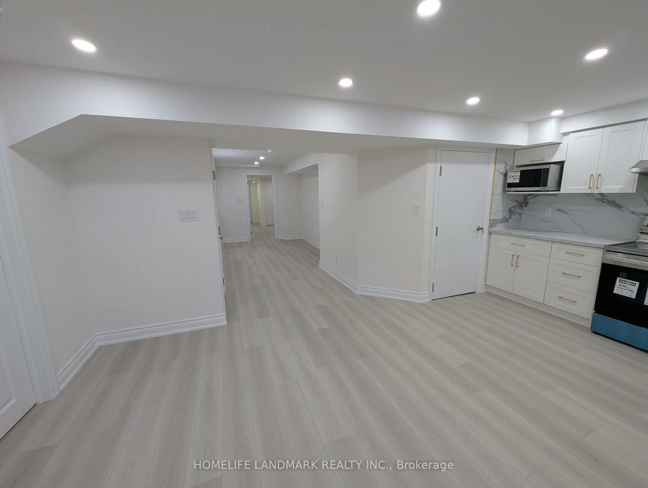 252, Borealis, Bayview Northeast, Aurora