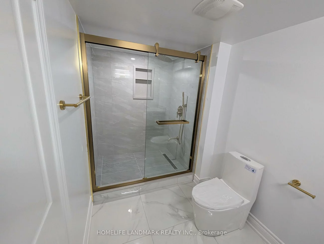 252, Borealis, Bayview Northeast, Aurora