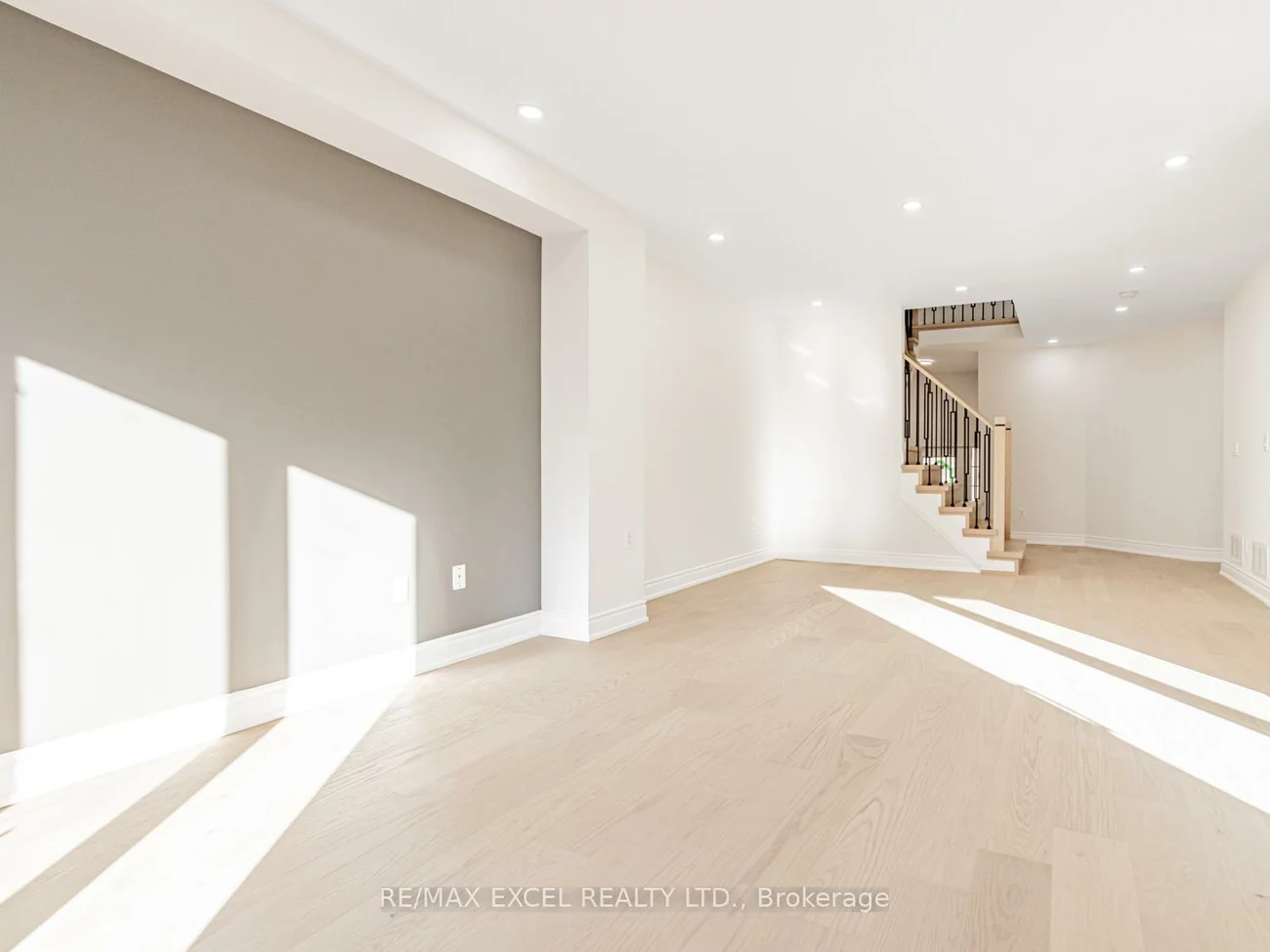 105, Millcliff, Aurora Grove, Aurora