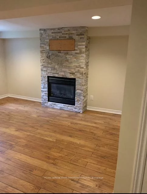 96, Gurnett, Aurora Village, Aurora