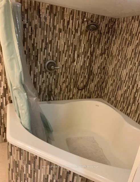 96, Gurnett, Aurora Village, Aurora