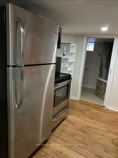 96, Gurnett, Aurora Village, Aurora