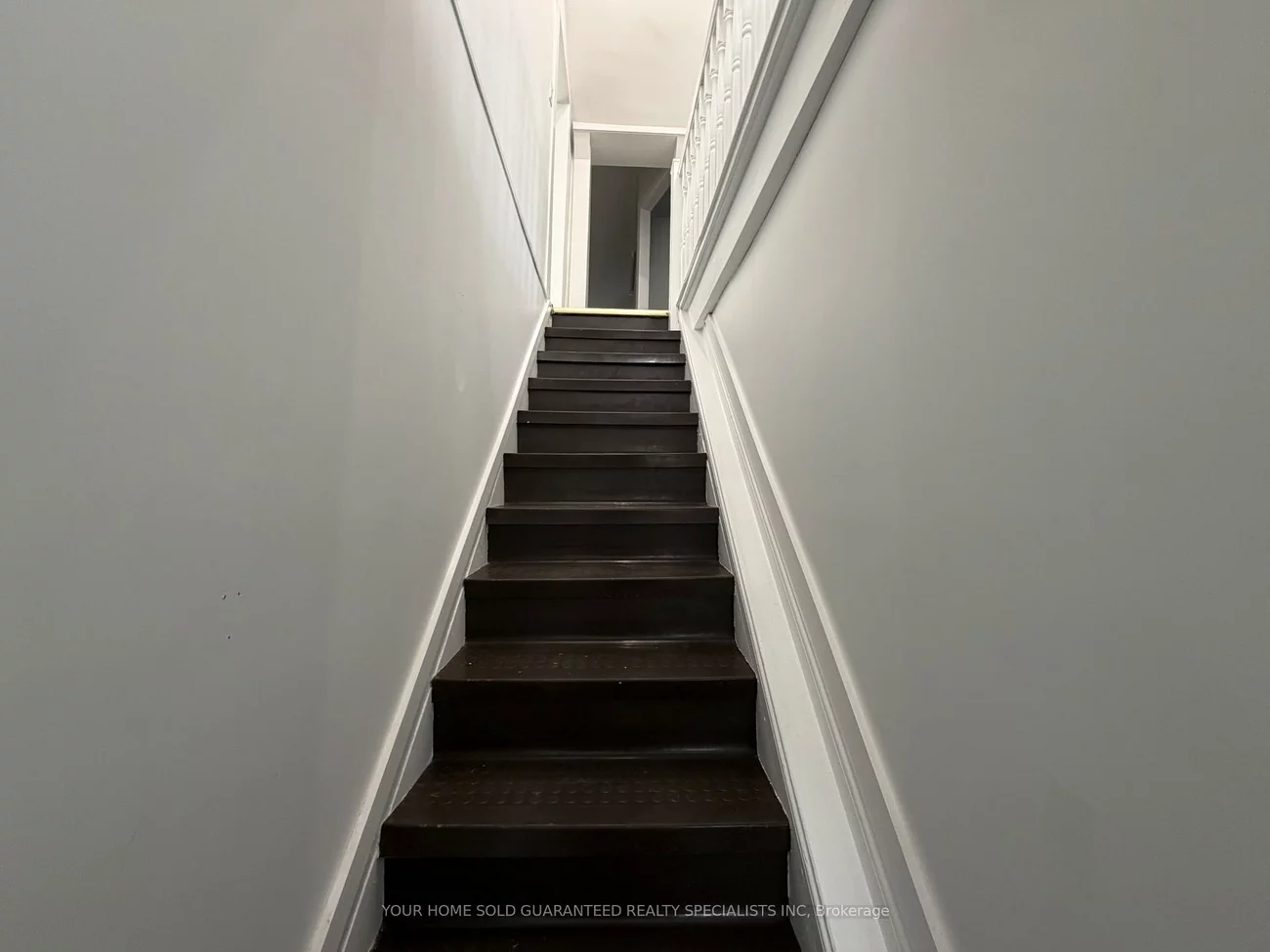 98, Wellington, Aurora Village, Aurora