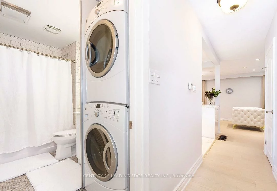 30, FOREHT, Aurora Heights, Aurora