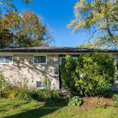 30, FOREHT, Aurora Heights, Aurora