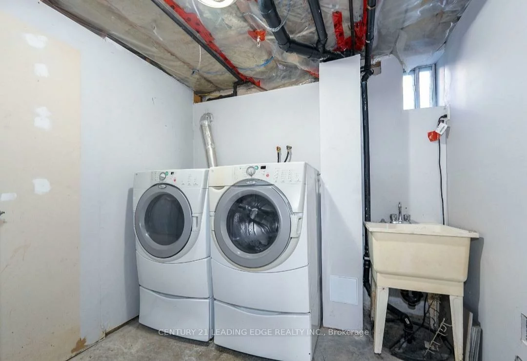 30, FOREHT, Aurora Heights, Aurora