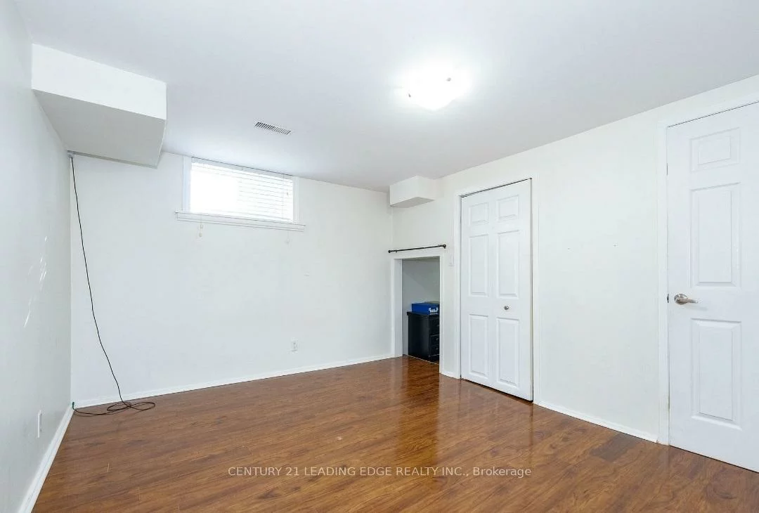 30, FOREHT, Aurora Heights, Aurora