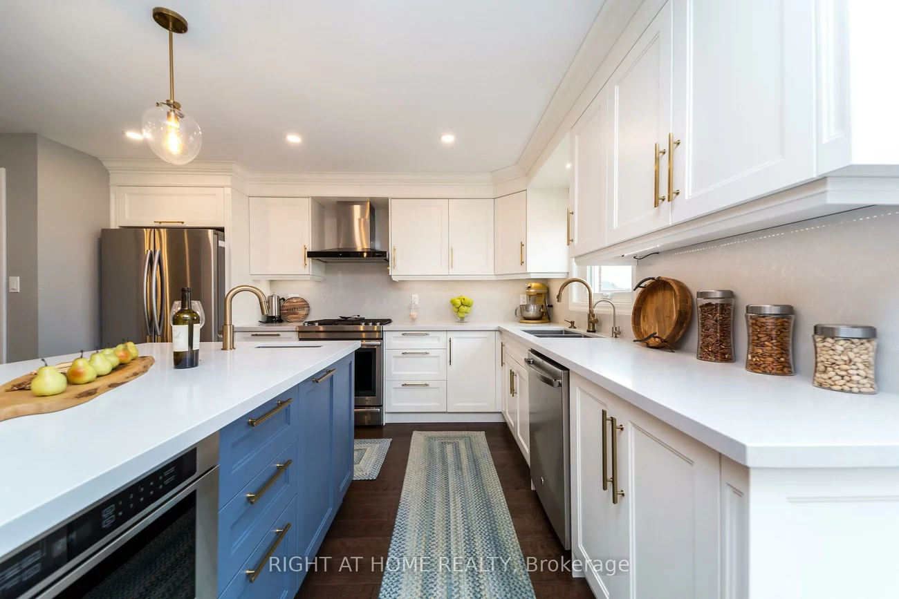 53, Primeau, Aurora Grove, Aurora