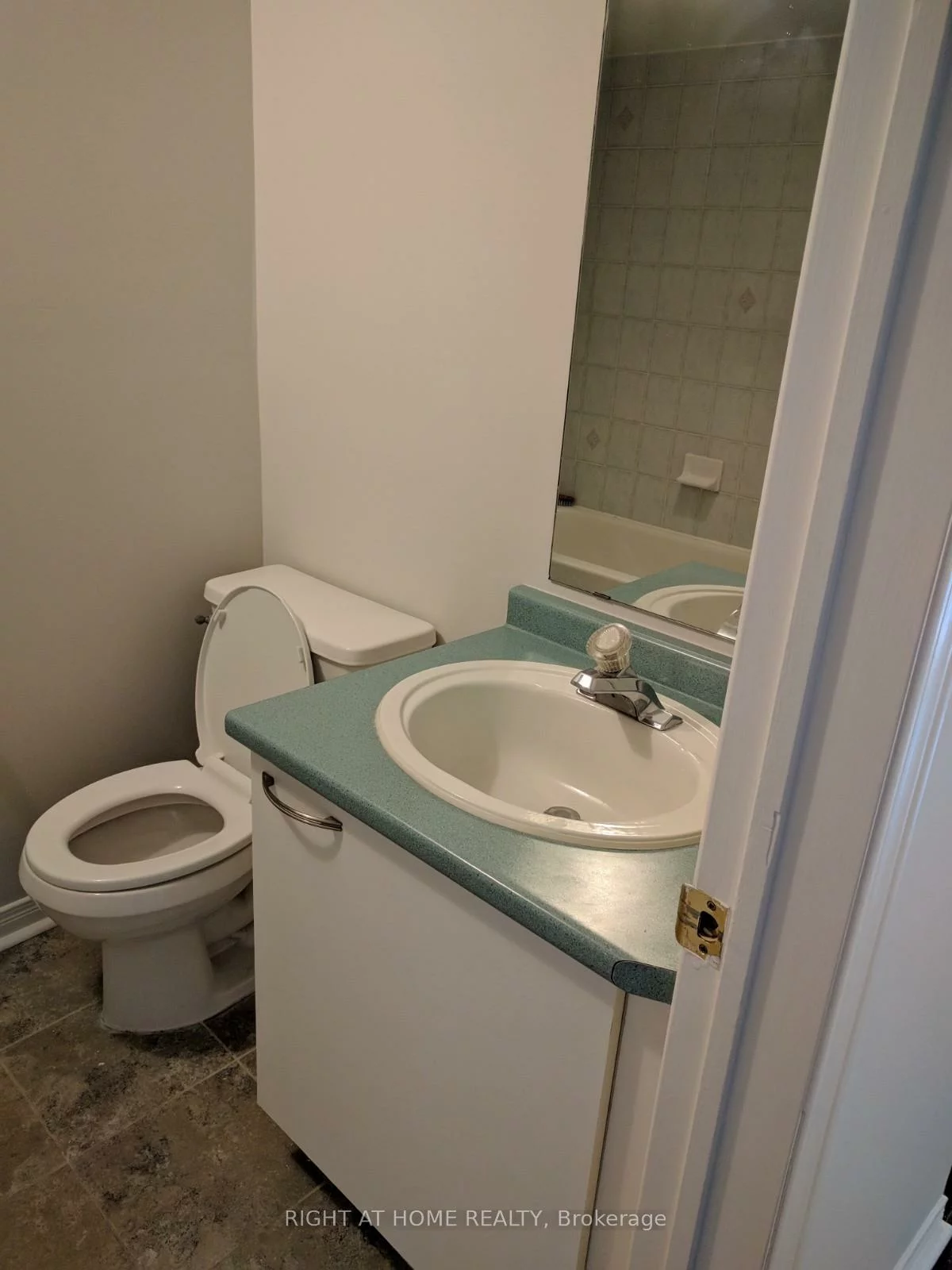 53, Primeau, Aurora Grove, Aurora