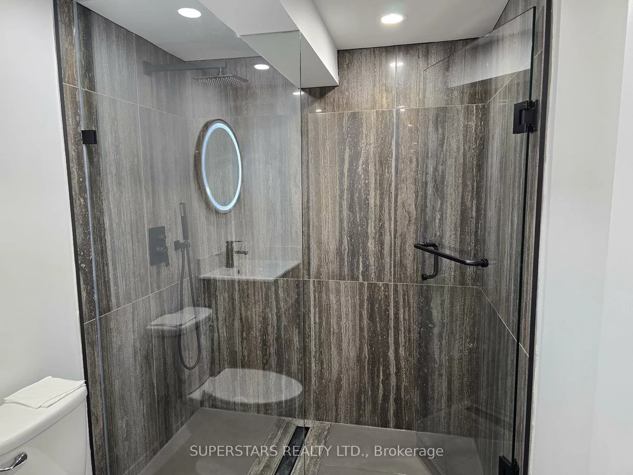 44, Child, Aurora Highlands, Aurora