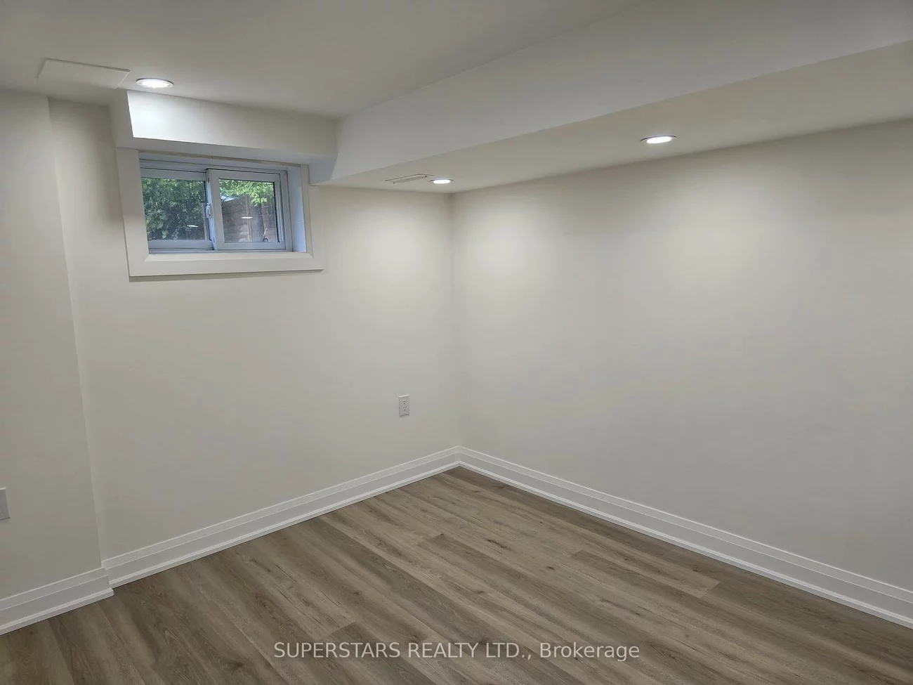 44, Child, Aurora Highlands, Aurora