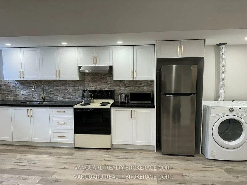 53, Haida, Aurora Heights, Aurora