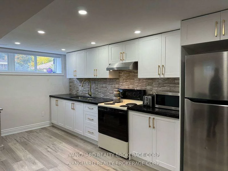 53, Haida, Aurora Heights, Aurora