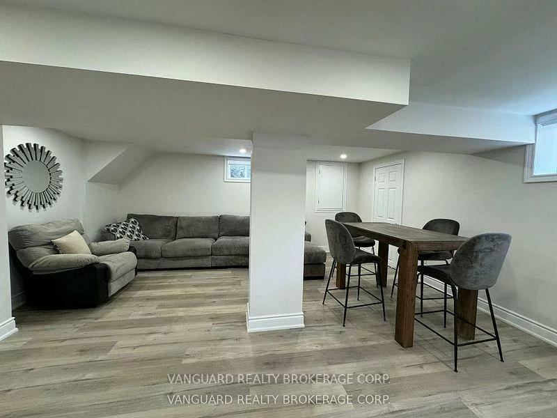 53, Haida, Aurora Heights, Aurora