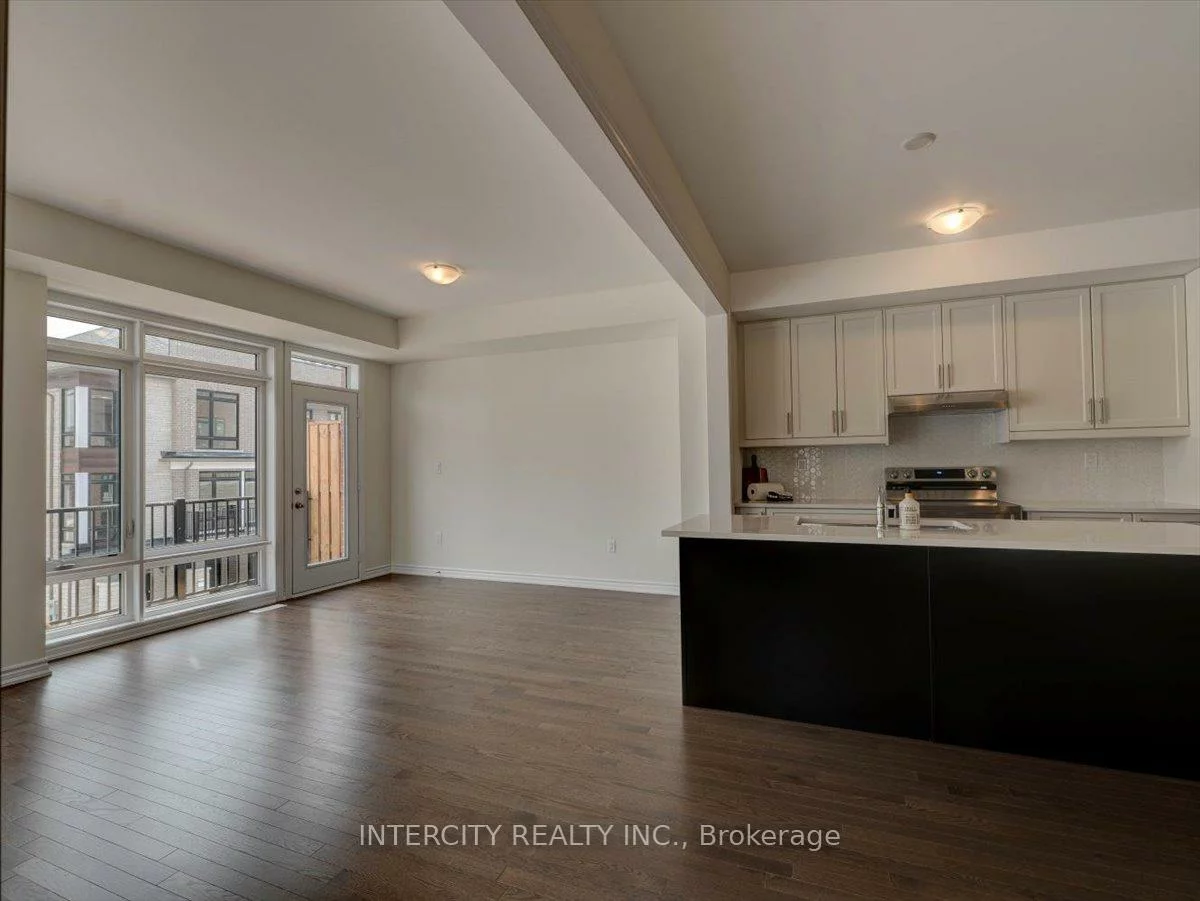 22, Griffith, Bayview Northeast, Aurora