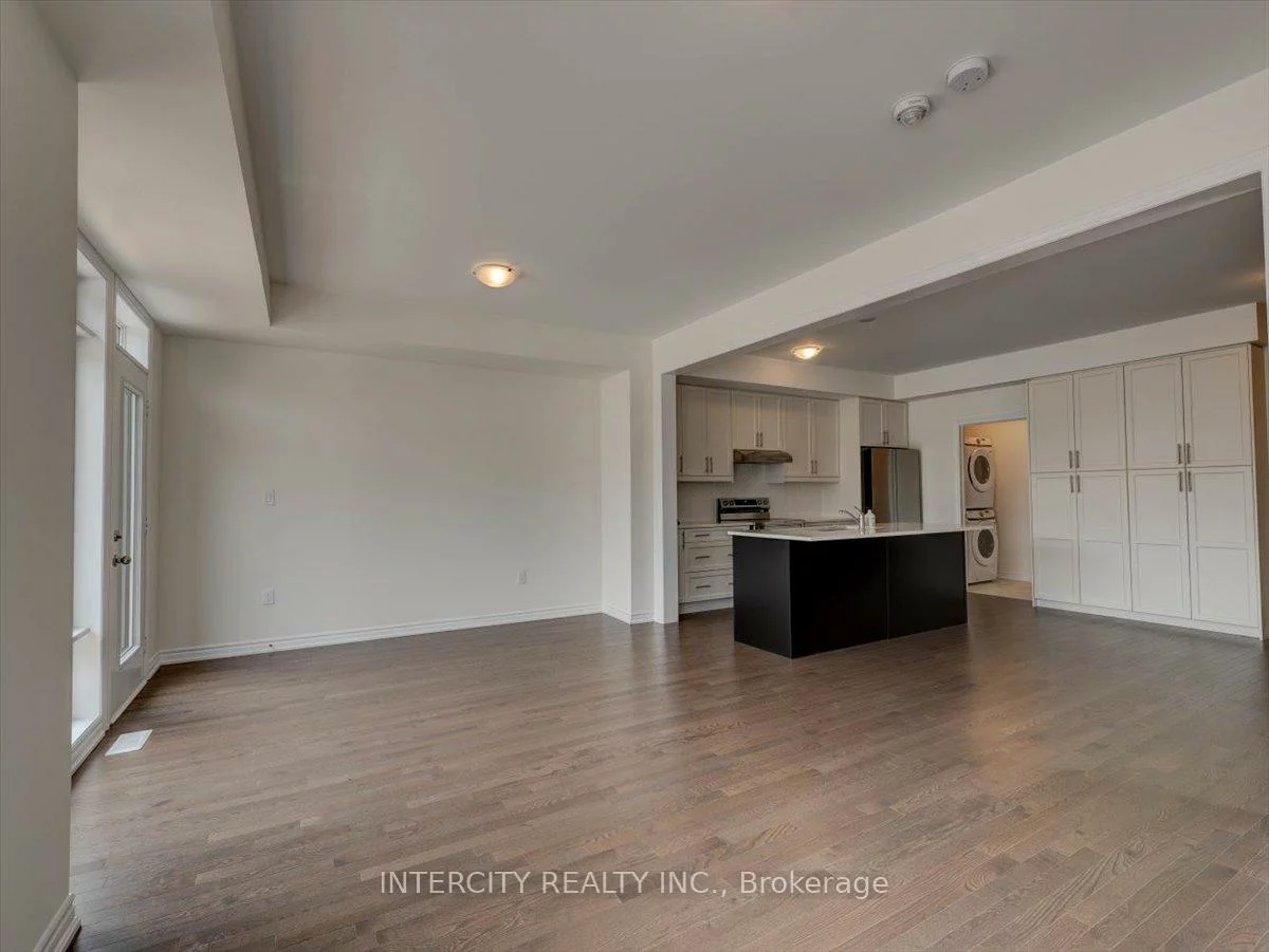 22, Griffith, Bayview Northeast, Aurora