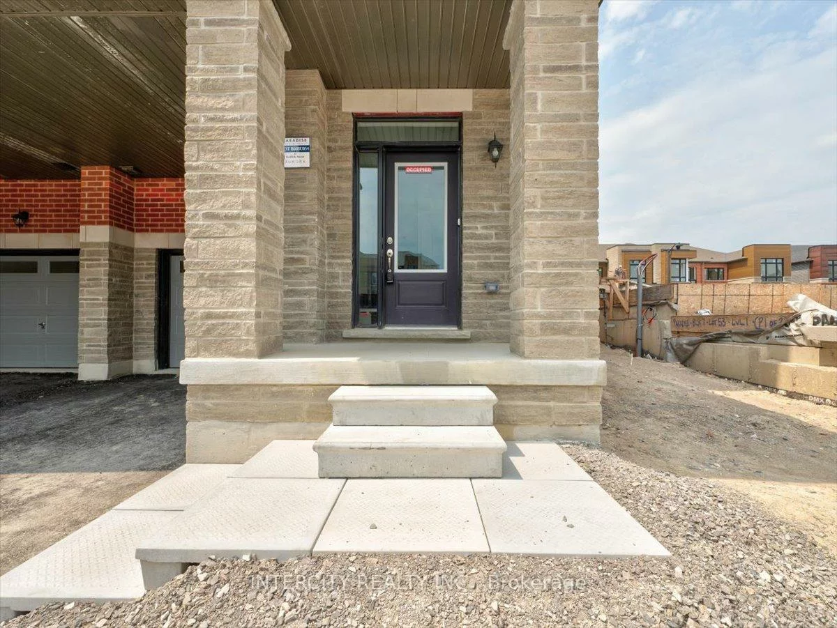 22, Griffith, Bayview Northeast, Aurora