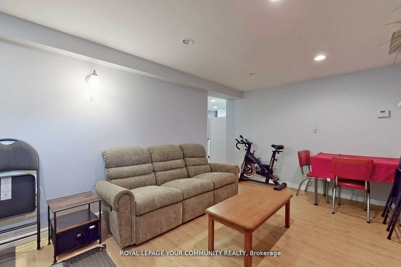 520, Stone, Aurora Grove, Aurora