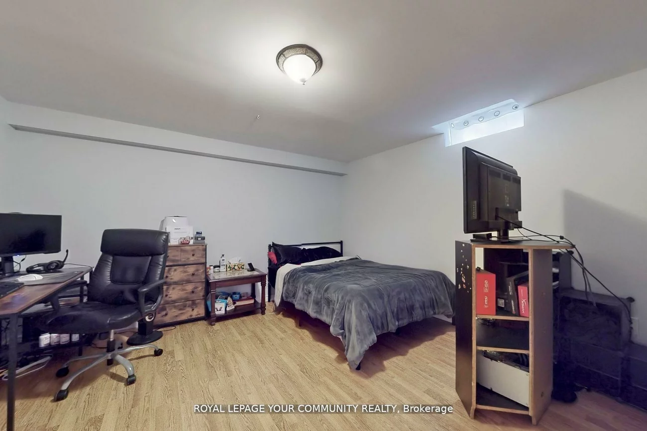 520, Stone, Aurora Grove, Aurora