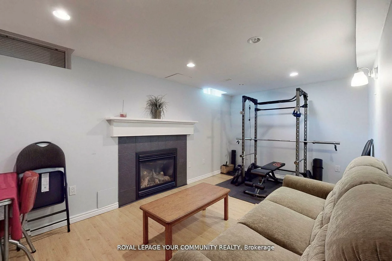 520, Stone, Aurora Grove, Aurora