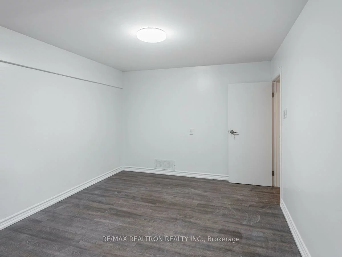 72B, Dunning, Aurora Village, Aurora