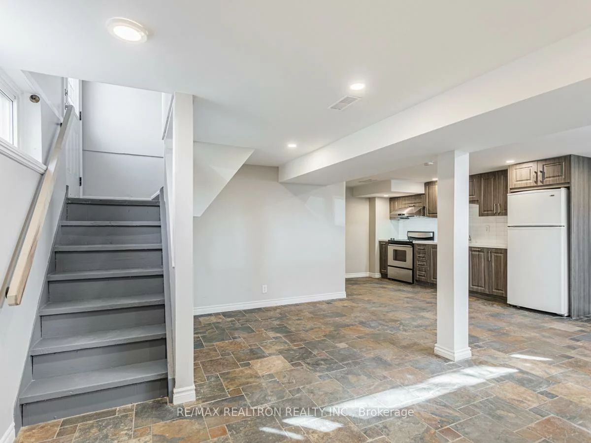 72B, Dunning, Aurora Village, Aurora