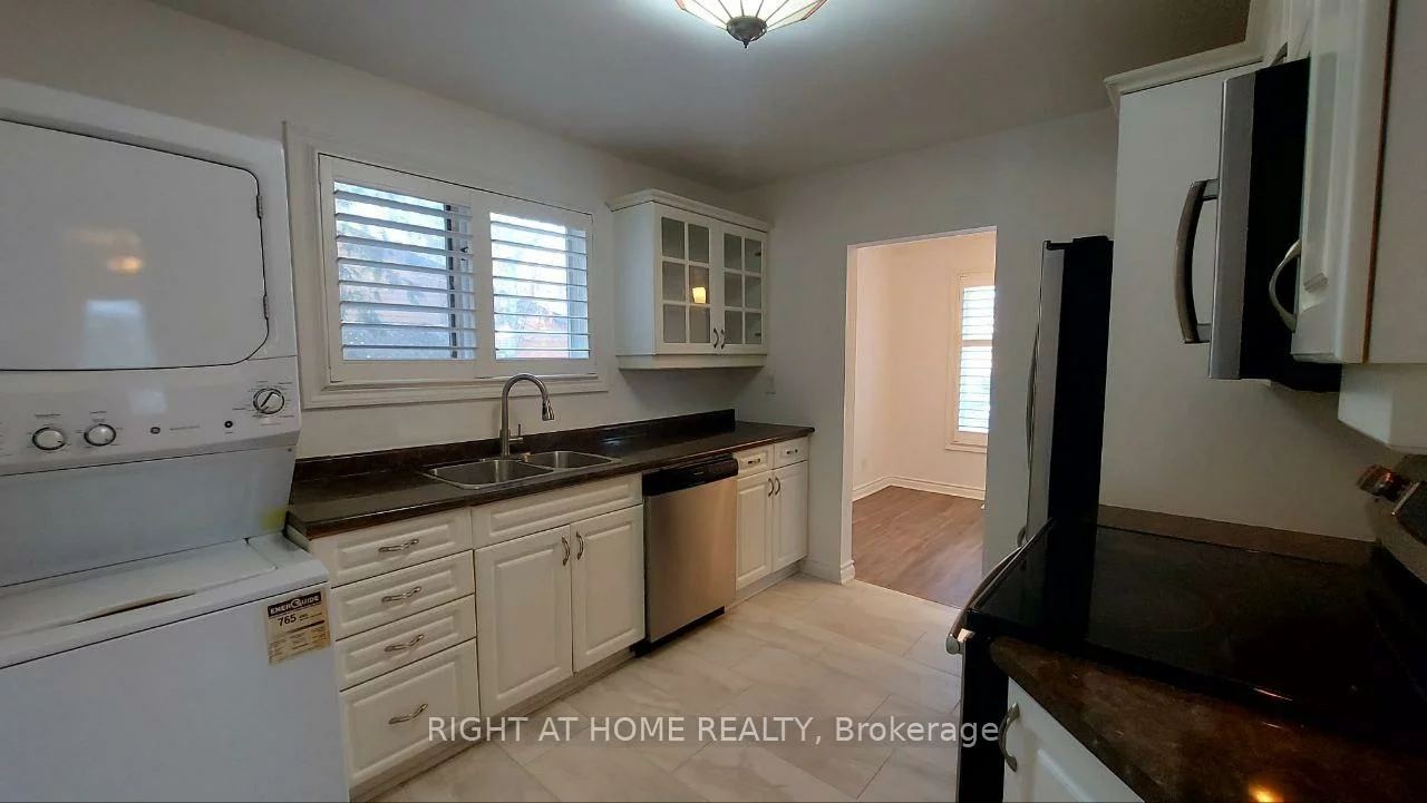 38, Stoddart, Aurora Highlands, Aurora