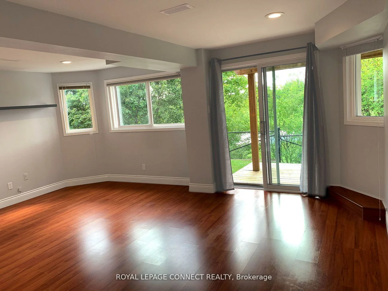 88, Pinnacle, Bayview Wellington, Aurora