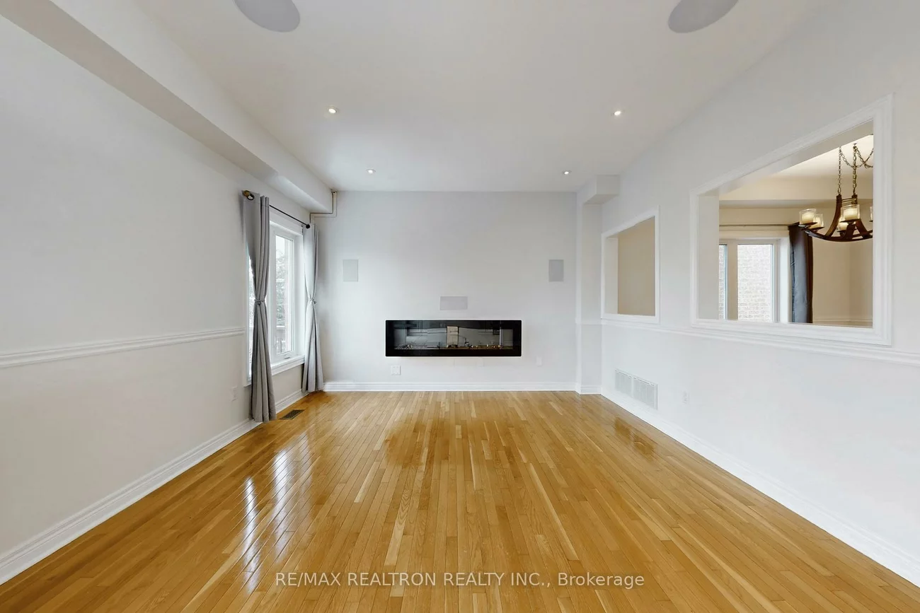 70, Earl Stewart, Bayview Wellington, Aurora