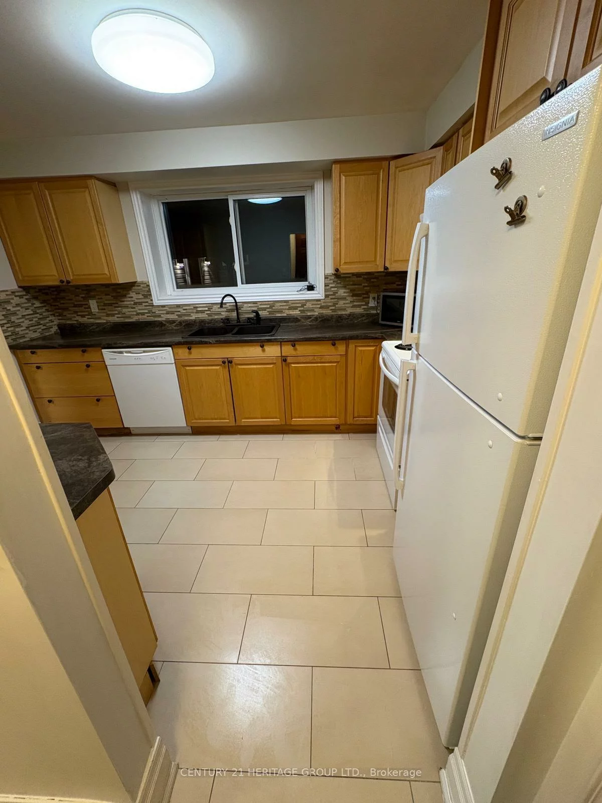 9, Dunham, Aurora Heights, Aurora