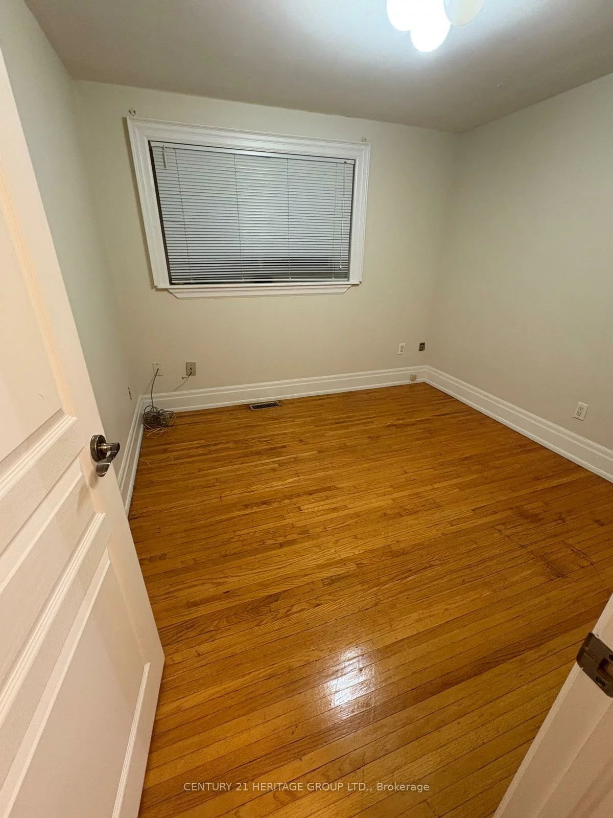 9, Dunham, Aurora Heights, Aurora