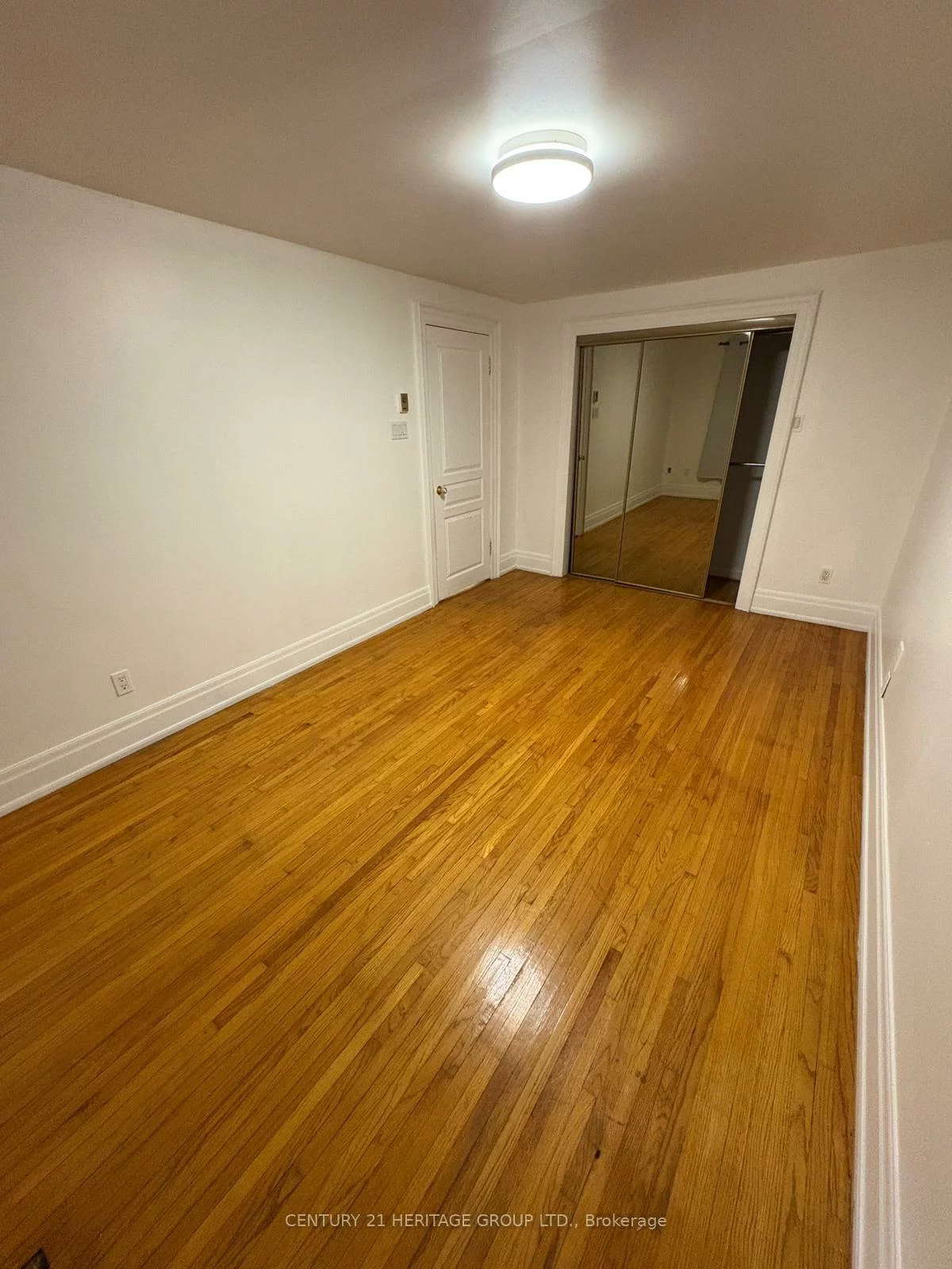 9, Dunham, Aurora Heights, Aurora