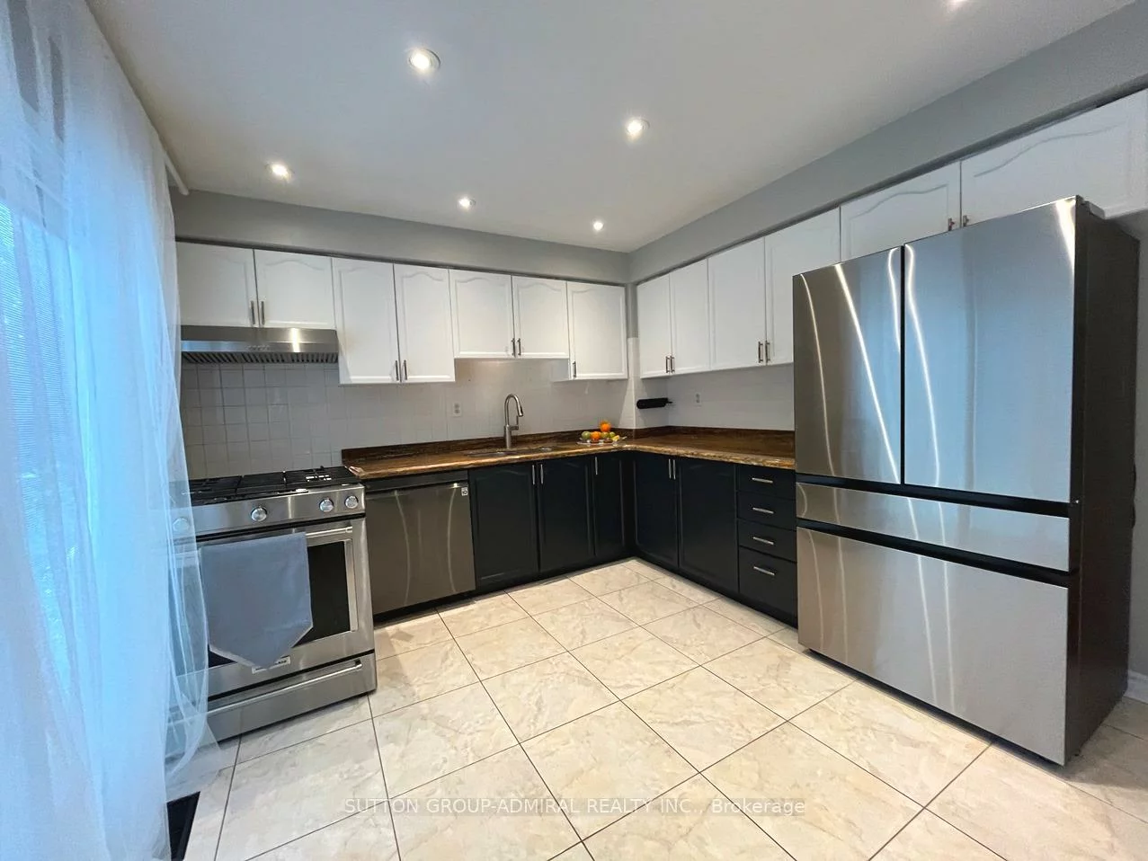 71, Covent, Aurora Highlands, Aurora