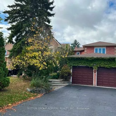 71, Covent, Aurora Highlands, Aurora