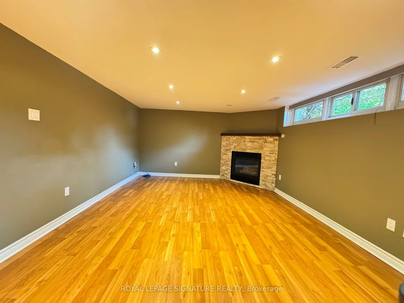 36, Johnson, Aurora Highlands, Aurora