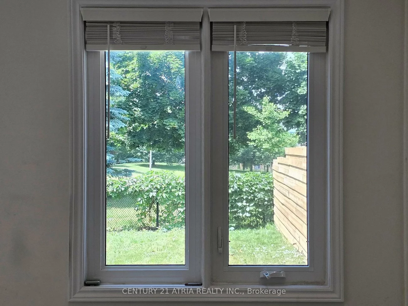 16, Stiles, Bayview Wellington, Aurora