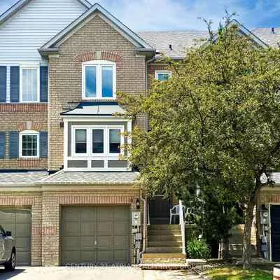 16, Stiles, Bayview Wellington, Aurora