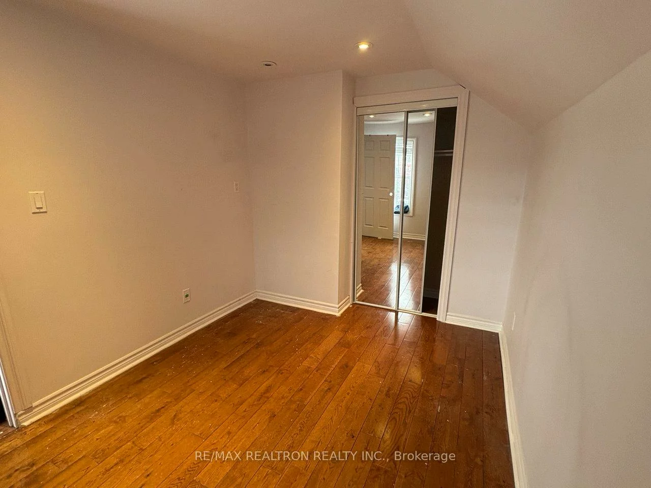 15403, Yonge, Aurora Village, Aurora