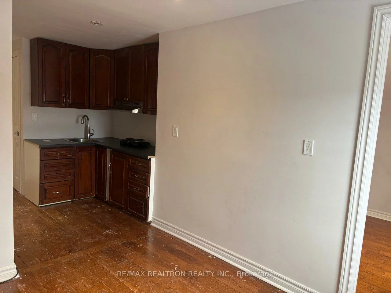 15403, Yonge, Aurora Village, Aurora