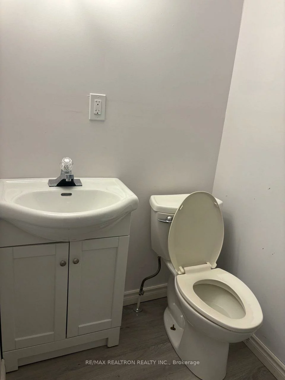 15403, Yonge, Aurora Village, Aurora