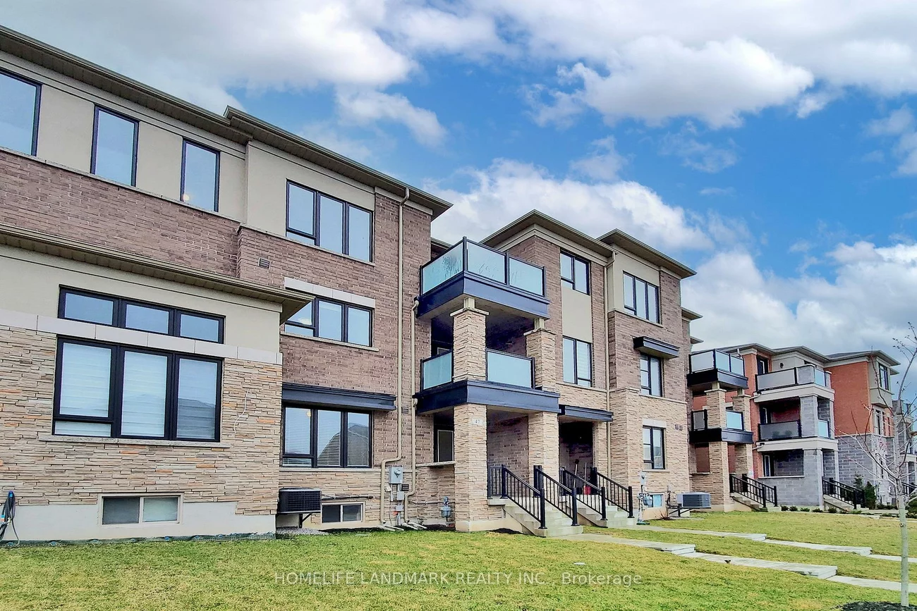 47, Sparks, Rural Aurora, Aurora