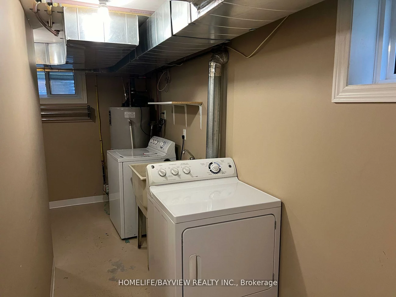 85, Child(Lower), Aurora Heights, Aurora