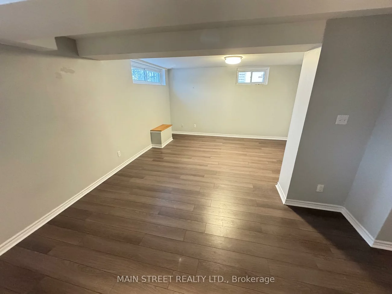 57, Dunning, Aurora Village, Aurora