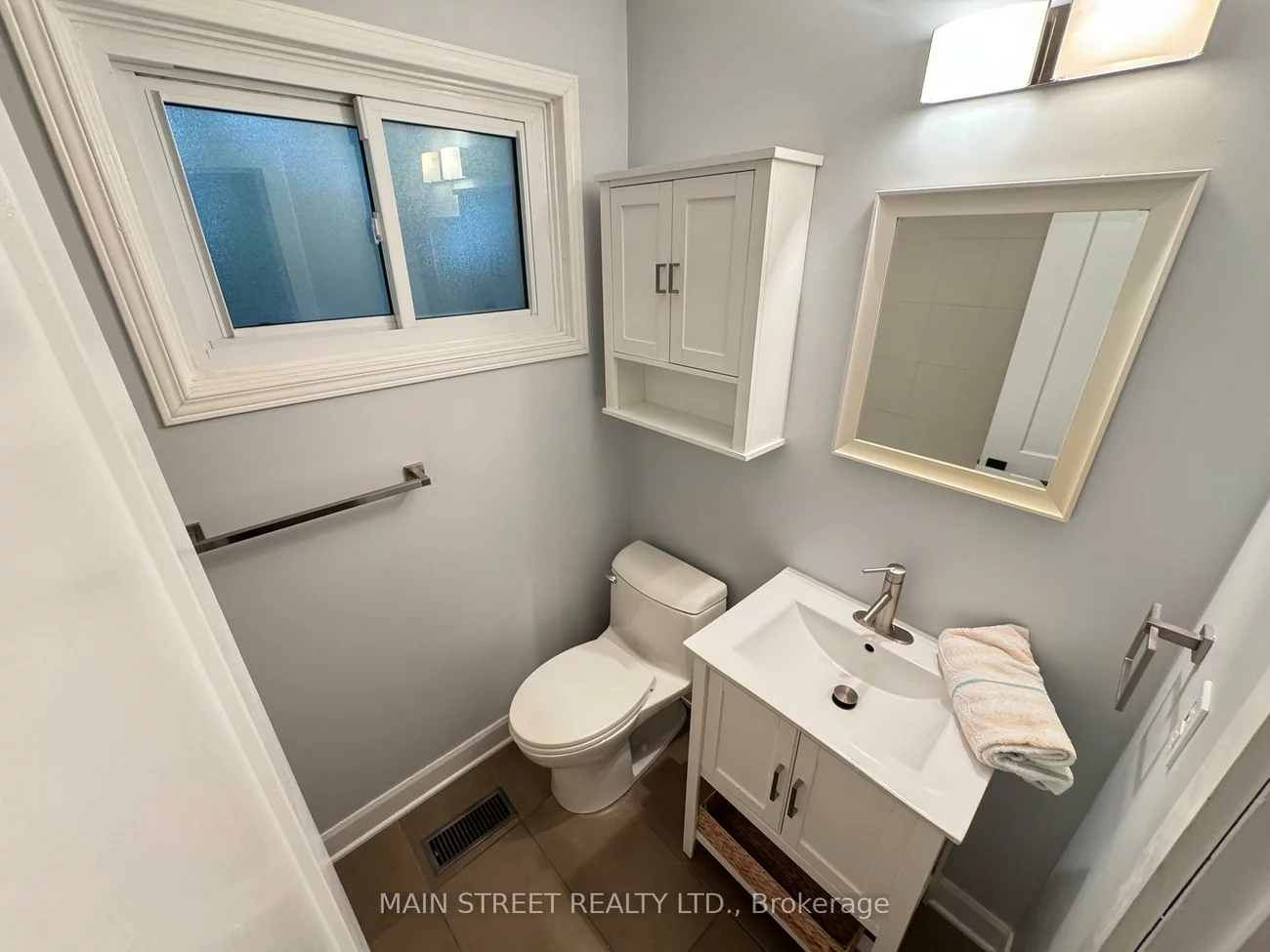 57, Dunning, Aurora Village, Aurora