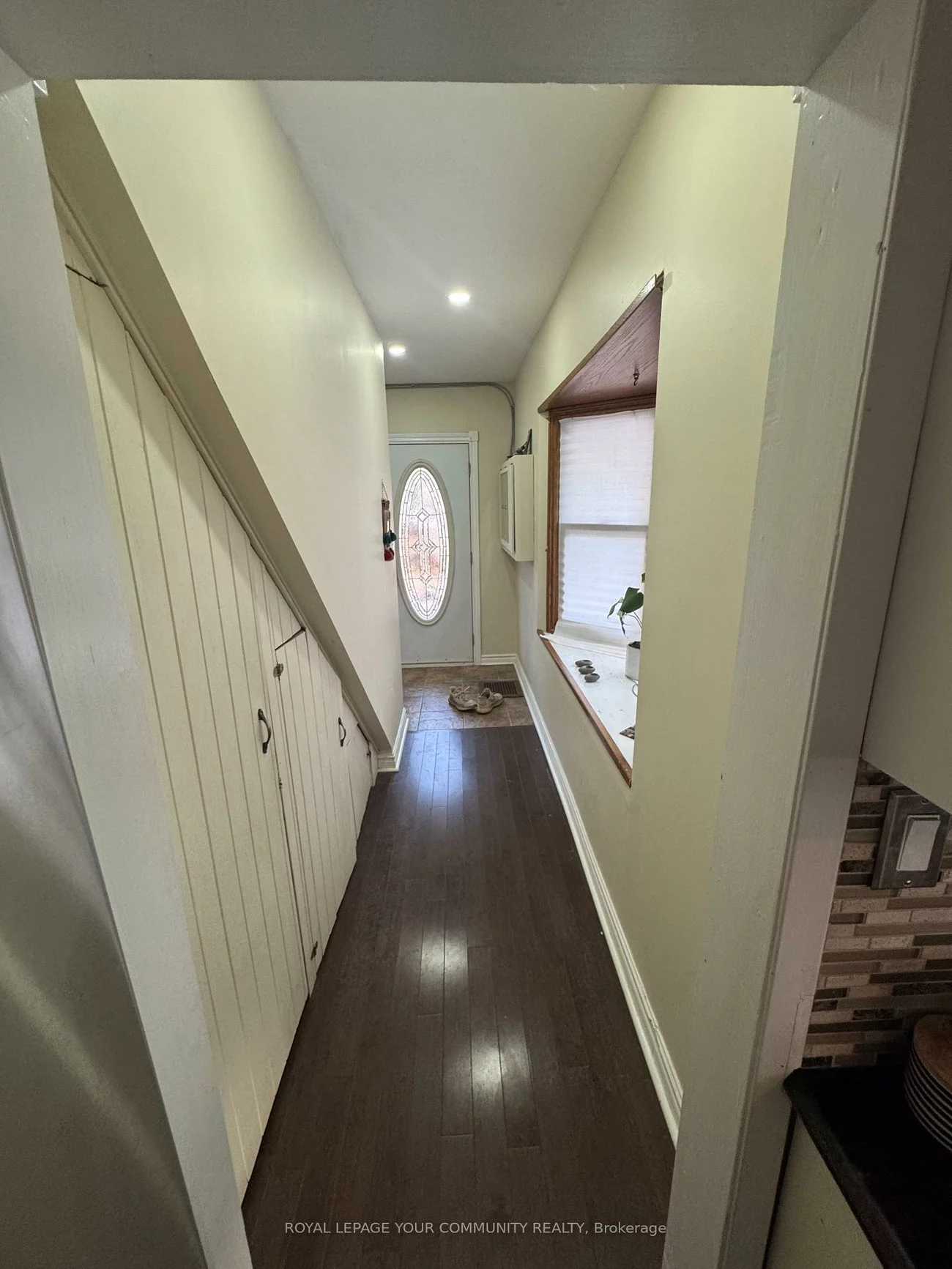 96, Gurnett, Aurora Village, Aurora