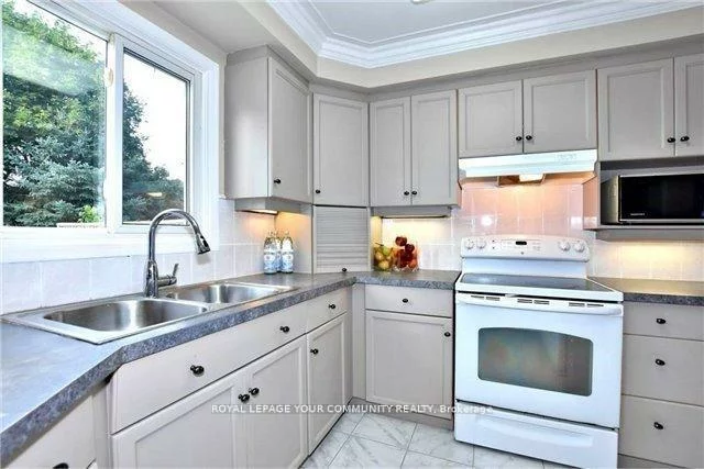 51, Falan Heights, Aurora Heights, Aurora